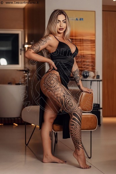 Bianca  GENOVA 3532196942